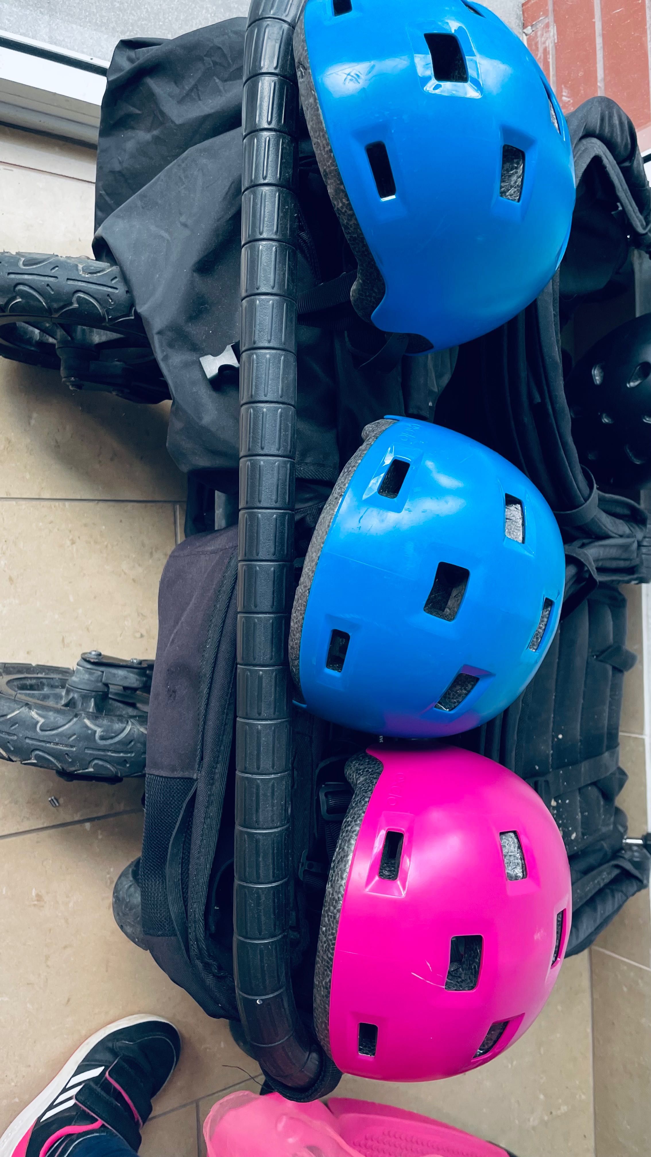 Pierwszy kask rowerowy decathlon / oxelo 3 szt trojaczki blizniaki