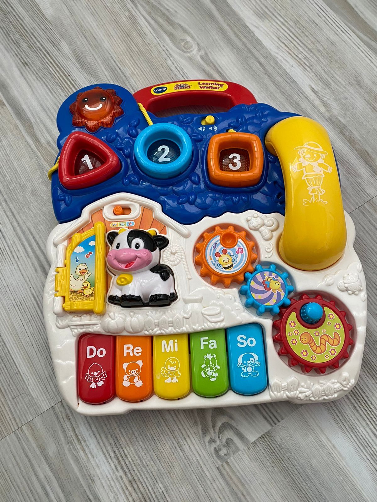 Продам ходунки толкатели  VTech идеальное состояние