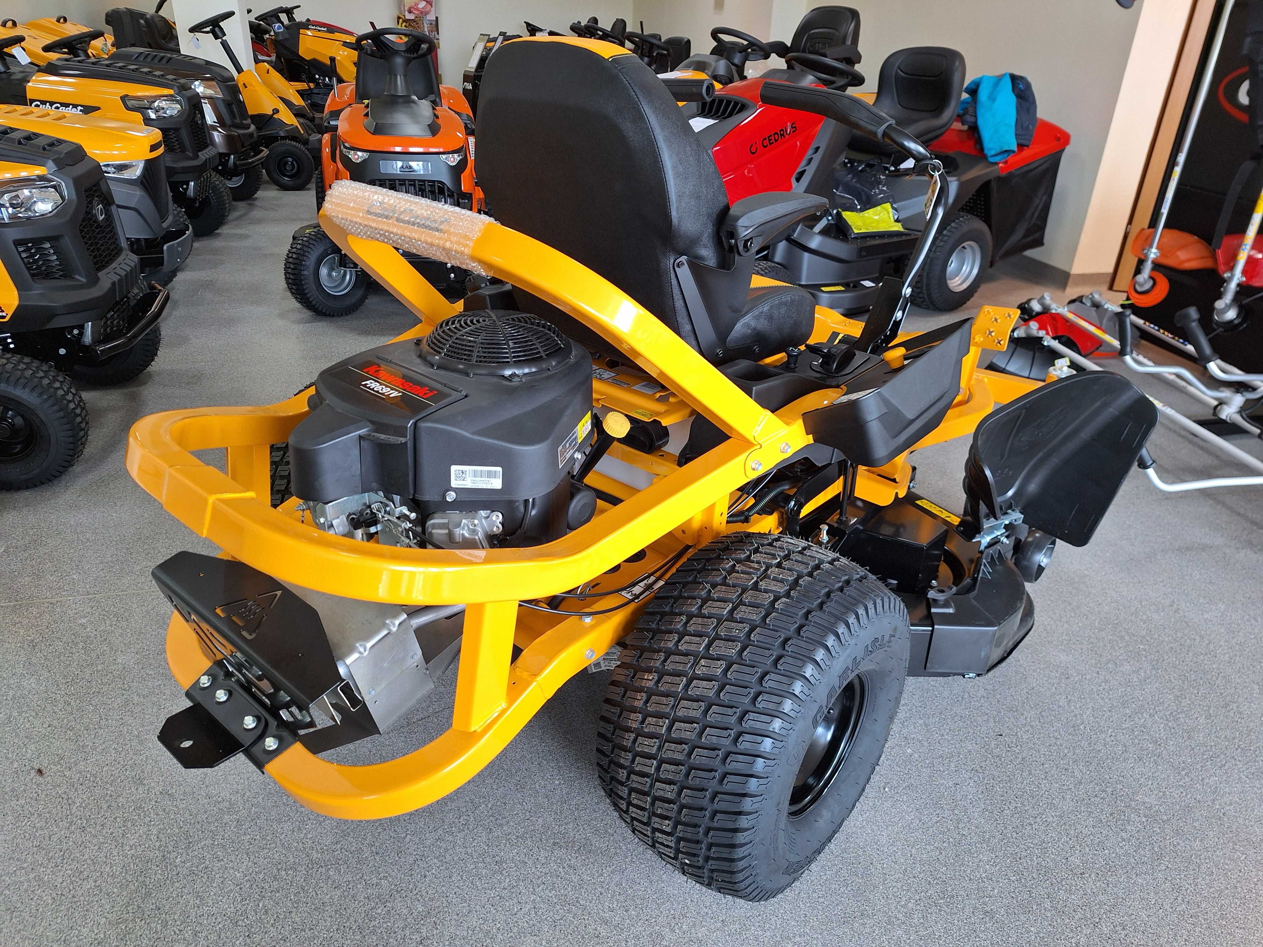 POTĘŻNY Traktorek Kosiarka Cub Cadet Zero Turn XZ5 L137 Kawasaki 24K