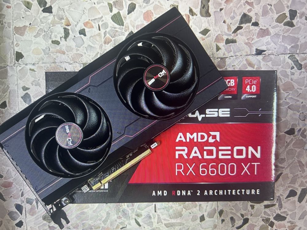 Grafica rx 6600 AMD