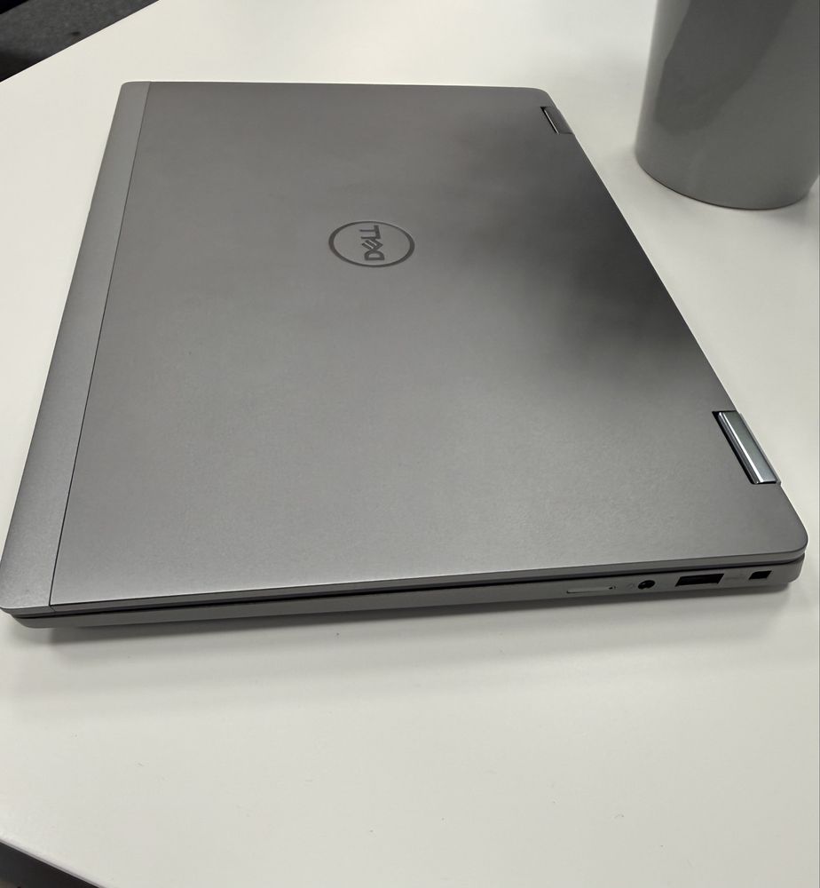 Dell Latitude 7350 i7 Ultra+ 32GB ddr5 + 1TB SSD flash + Windows11 PRO