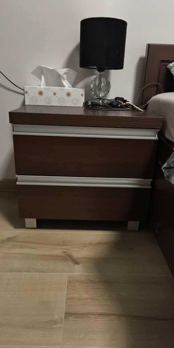 Szafki nocne do sypilani