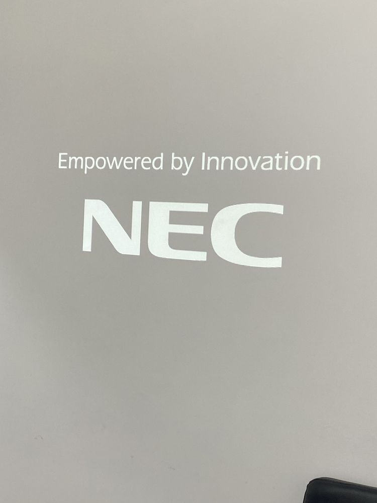 Проектор NEC VE281