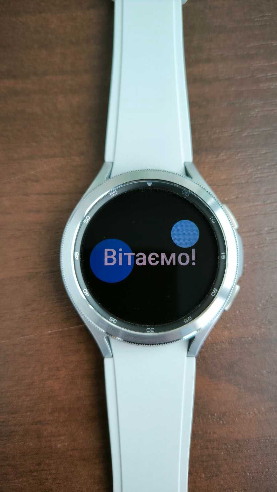 Новий Смарт годинник Samsung Galaxy Watch 4 46mm Silver