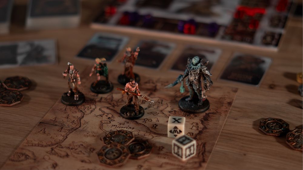 Tainted Grail com Miniaturas Pintadas e Sleeves