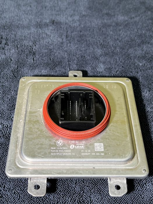 Блок фары новый оригинальный LED адаптивный левый передний BMW G20