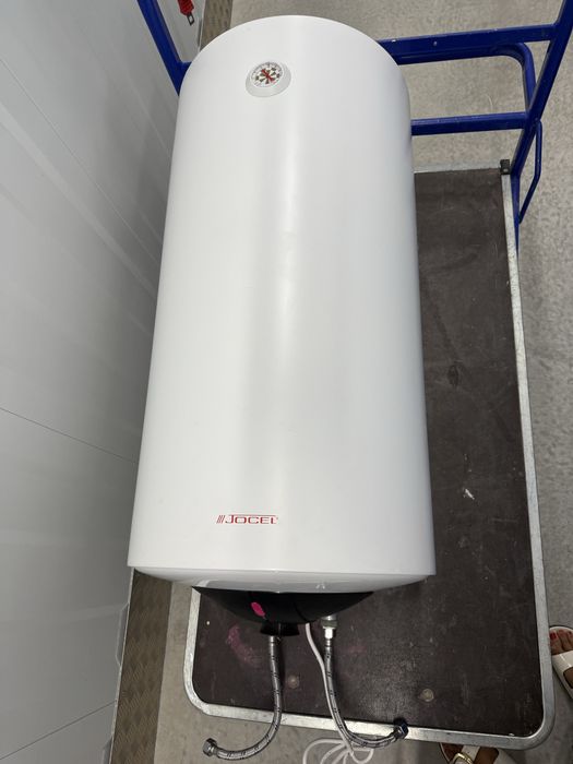 Termoacumulador novo