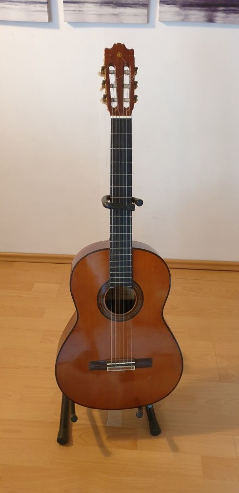 Gitara akustyczna YAMAHA G 240