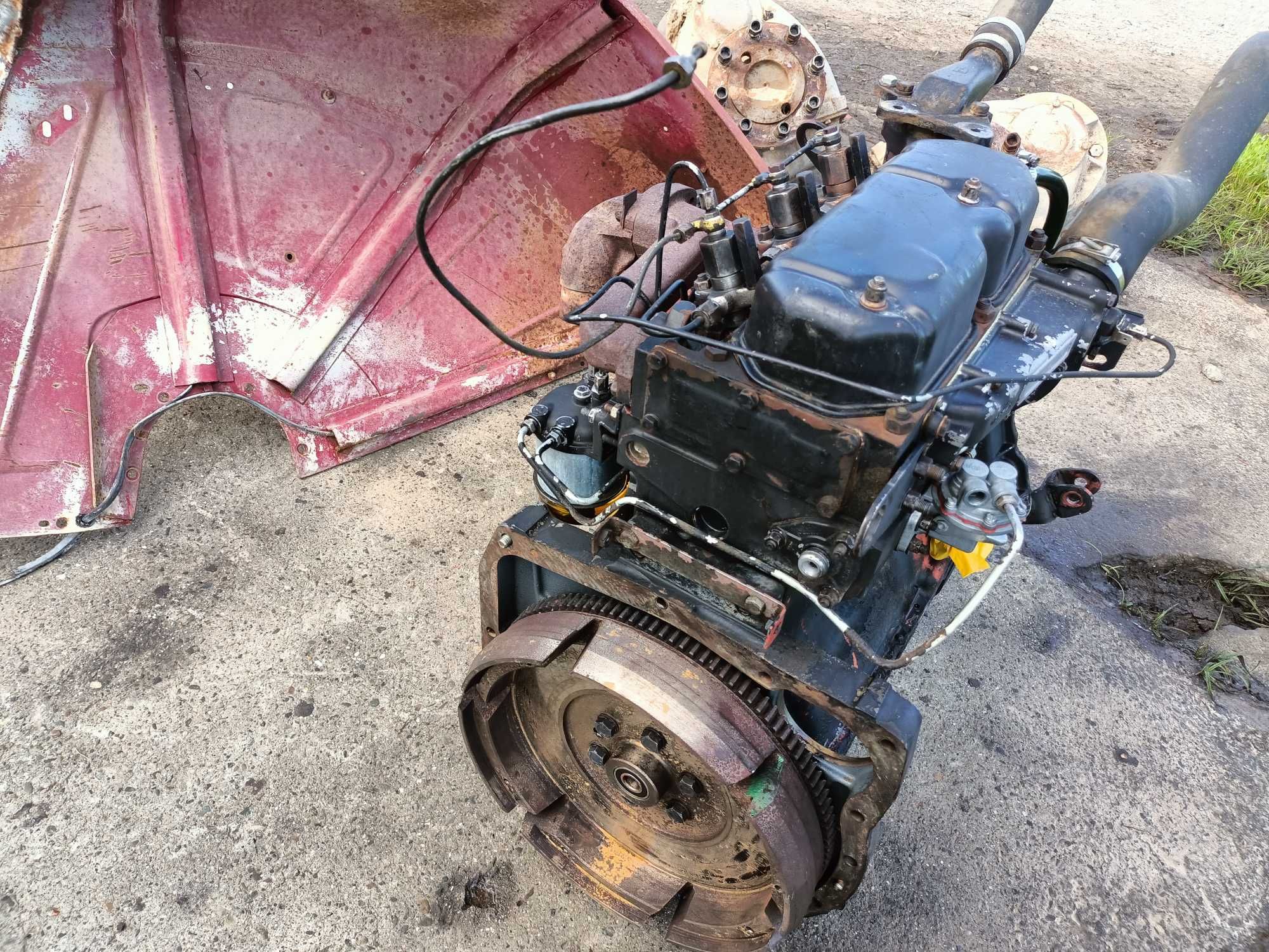SILNIK ursus c360 3p c355 perkins MF 235,255,3512,2812 c330 c328