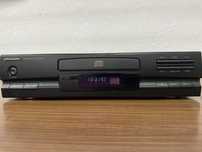 Odtwarzacz CD UNIVERSUM CD-155