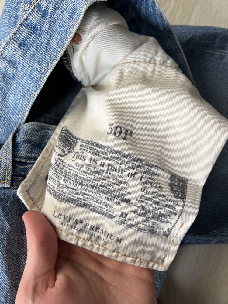 Levi's шорти розмір М