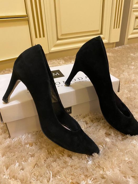 Туфлі на каблуку замша