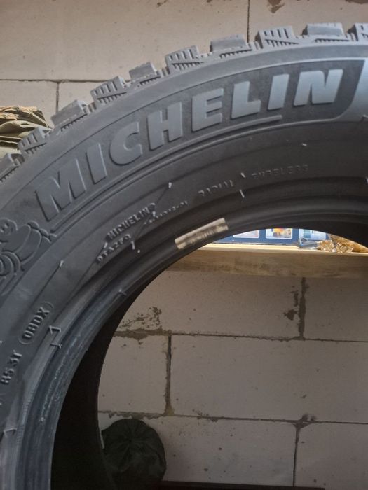 Продам комплект зимової резини