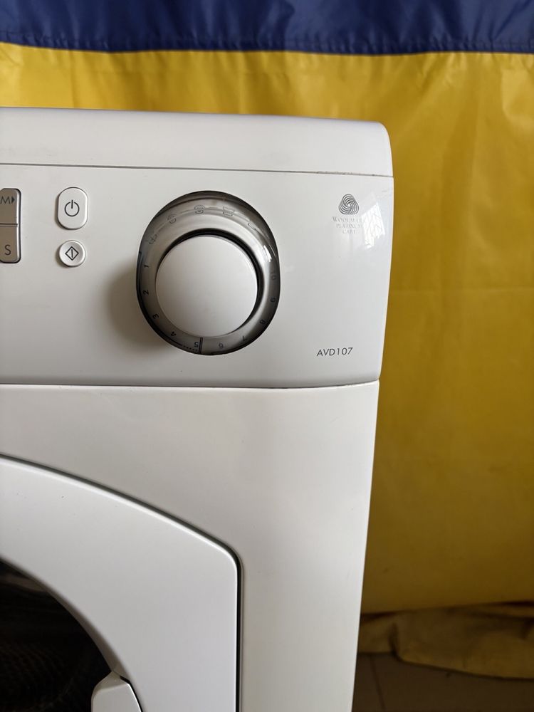 Стиральная машина Ariston Avd 107