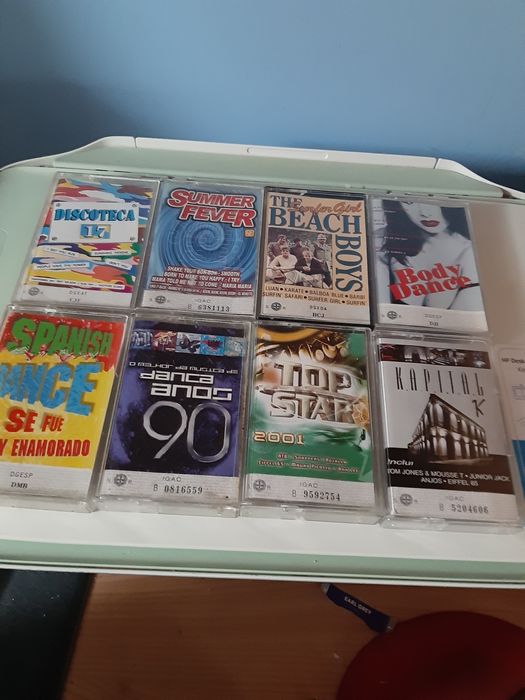 Cassetes músicas anos  80