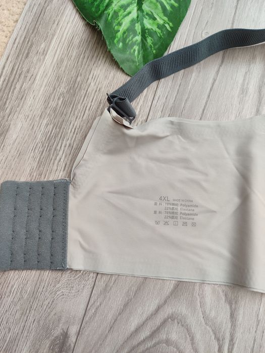 Безшовний бюстгальтер великого розміру 4XL