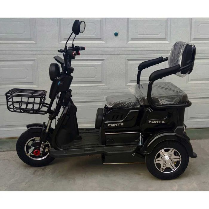 Триколісний елетротрайк/електроскутер