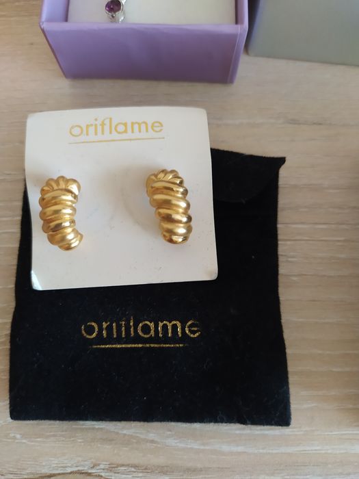 Продам бижутерию, пряжку