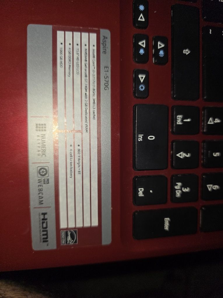 Portátil acer E1-570G