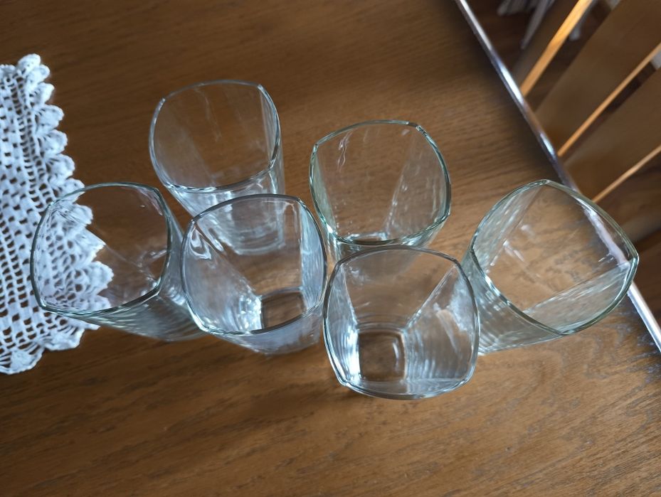Komplet szklanek do napoi