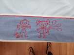 Lençóis bordados para cama bebé. Artigo artesanal