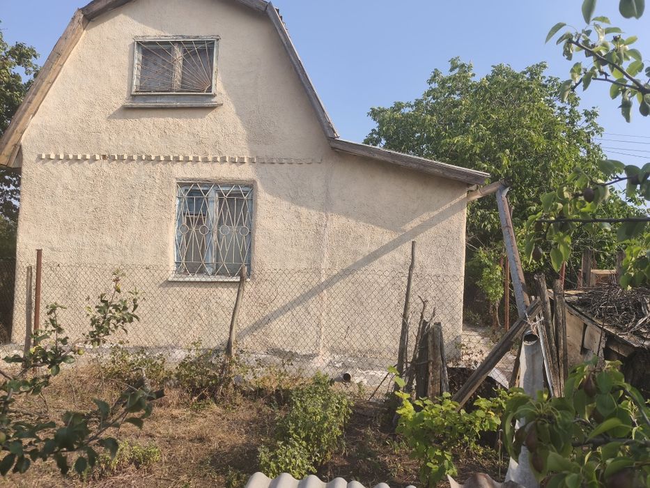 Продам дачный домик и десять соток
