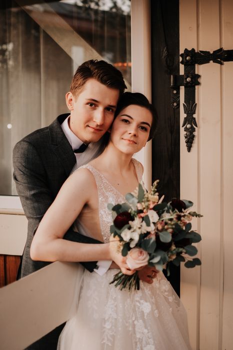 Suknia ślubna 36 38 koronka kwiaty ivory