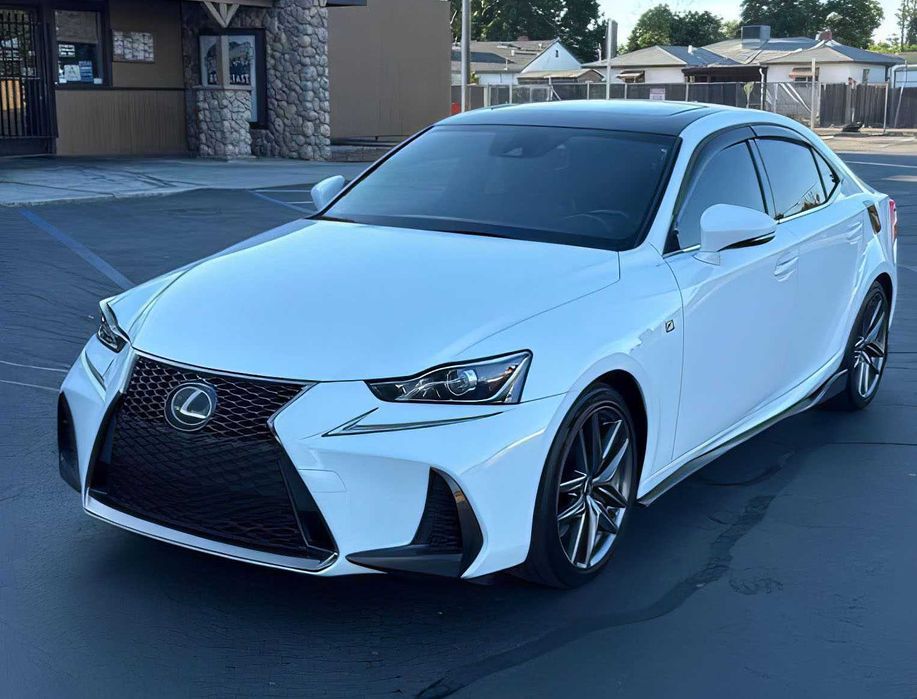 Lexus IS 350      2017