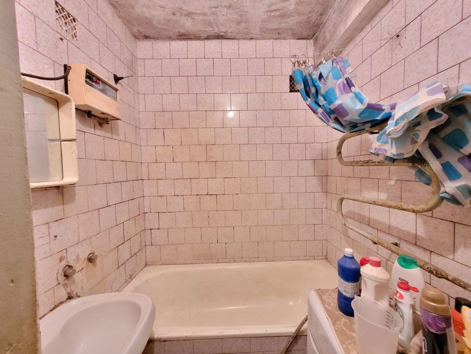 2к."ЧЕШКА", 5/9ц, 54м2, житл.стан! не кутова!, сонячна! 53500уо!