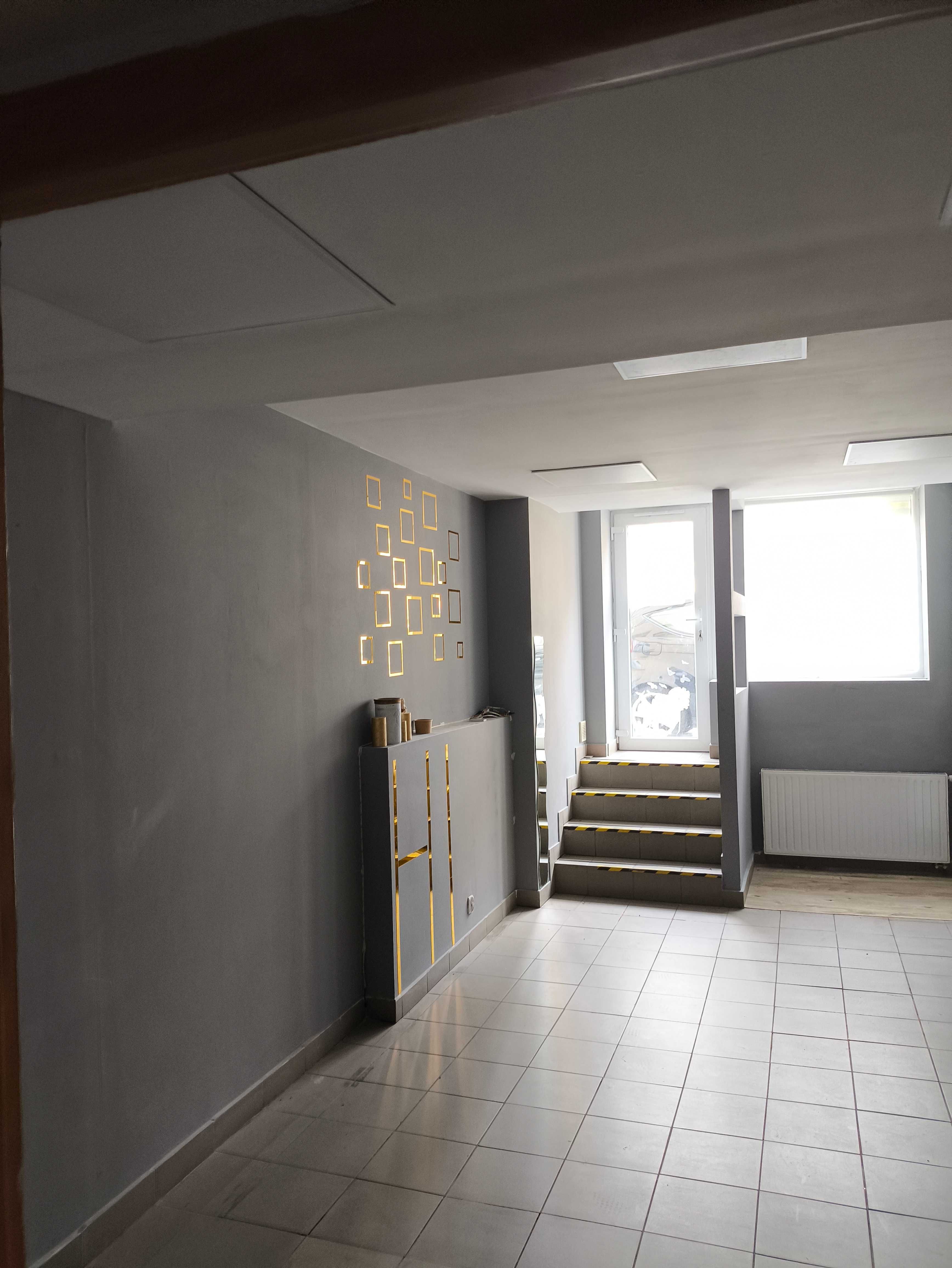 Sprzedam lokal użytkowy przy głównej ulicy 47.21 m2