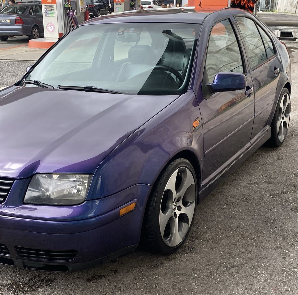 Vw bora todo amaricano