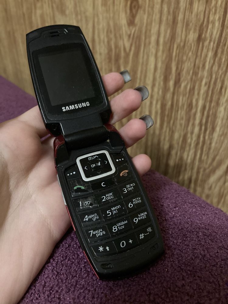 Телефон кнопочный samsung ergo