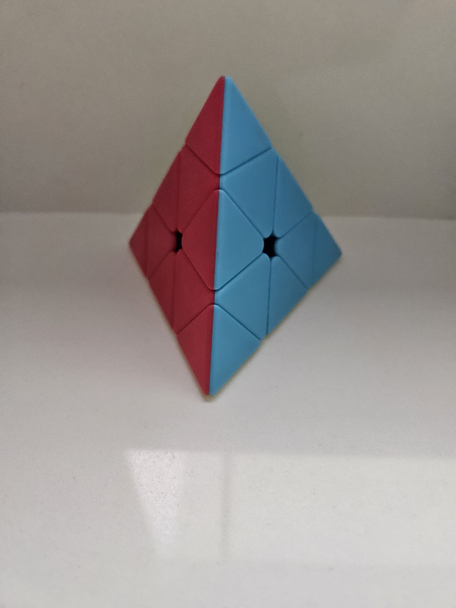 Cubo mágico piraminx