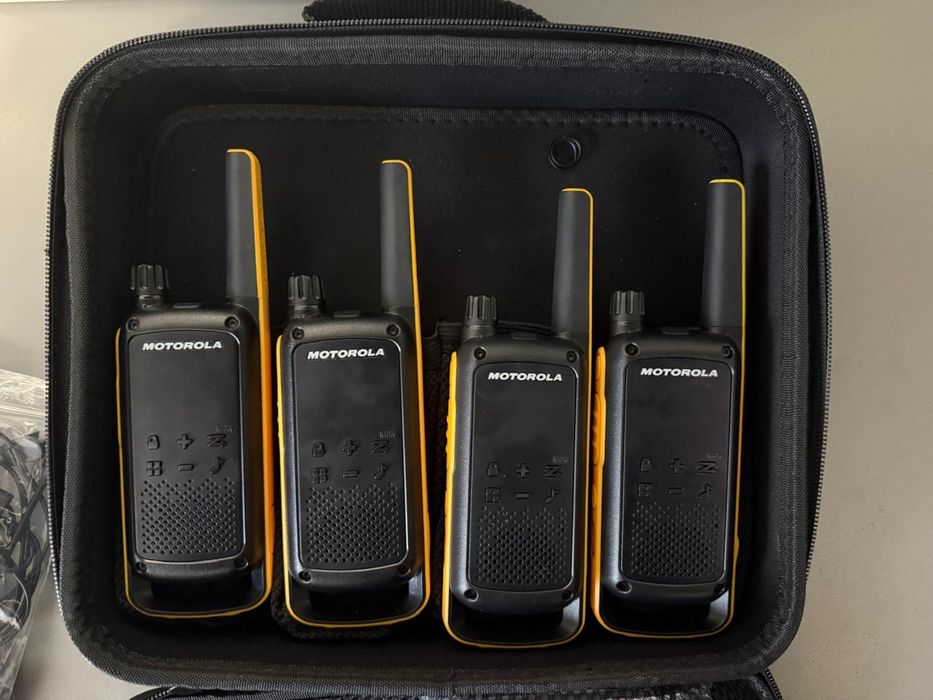 Рація 4шт Motorola Talkabout T82 Extreme Quad Pack + безкоштовні навуш