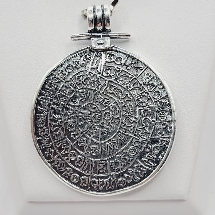 Srebrny wisior pr 925 historia ziemi