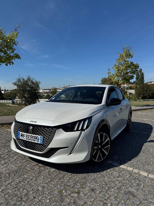 Peugeot e-208 50 kWh GT