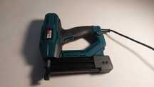Sprzedam elektryczny pistolet do gwoździ zszywek NEU MASTER NTC0040-AU