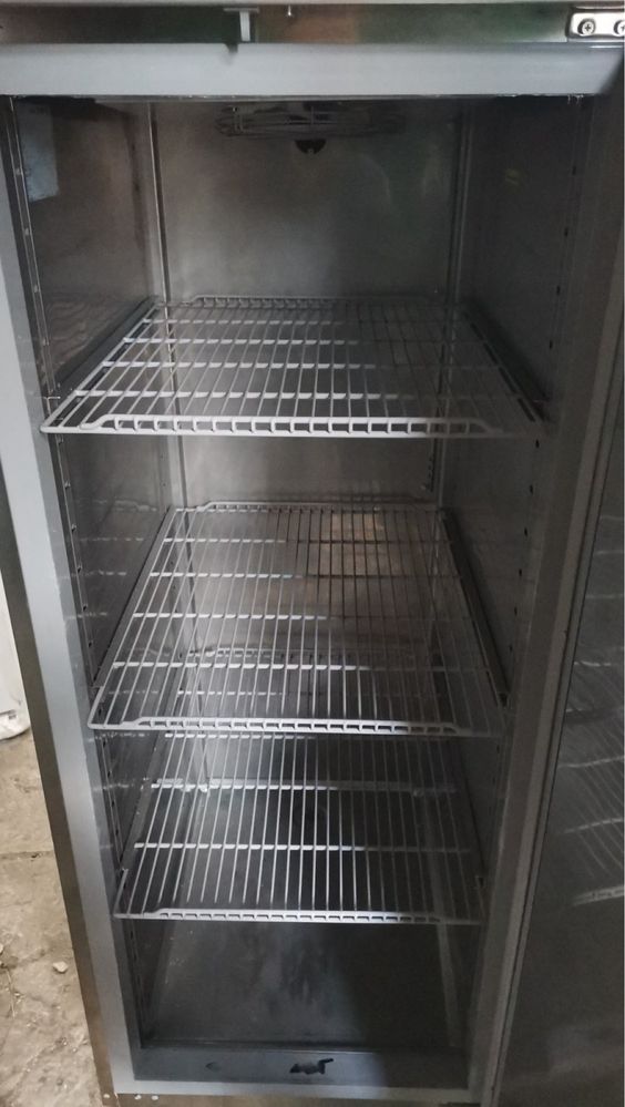 Lodówka Asber. W dobrym stanie. 700 litrów. Polecam