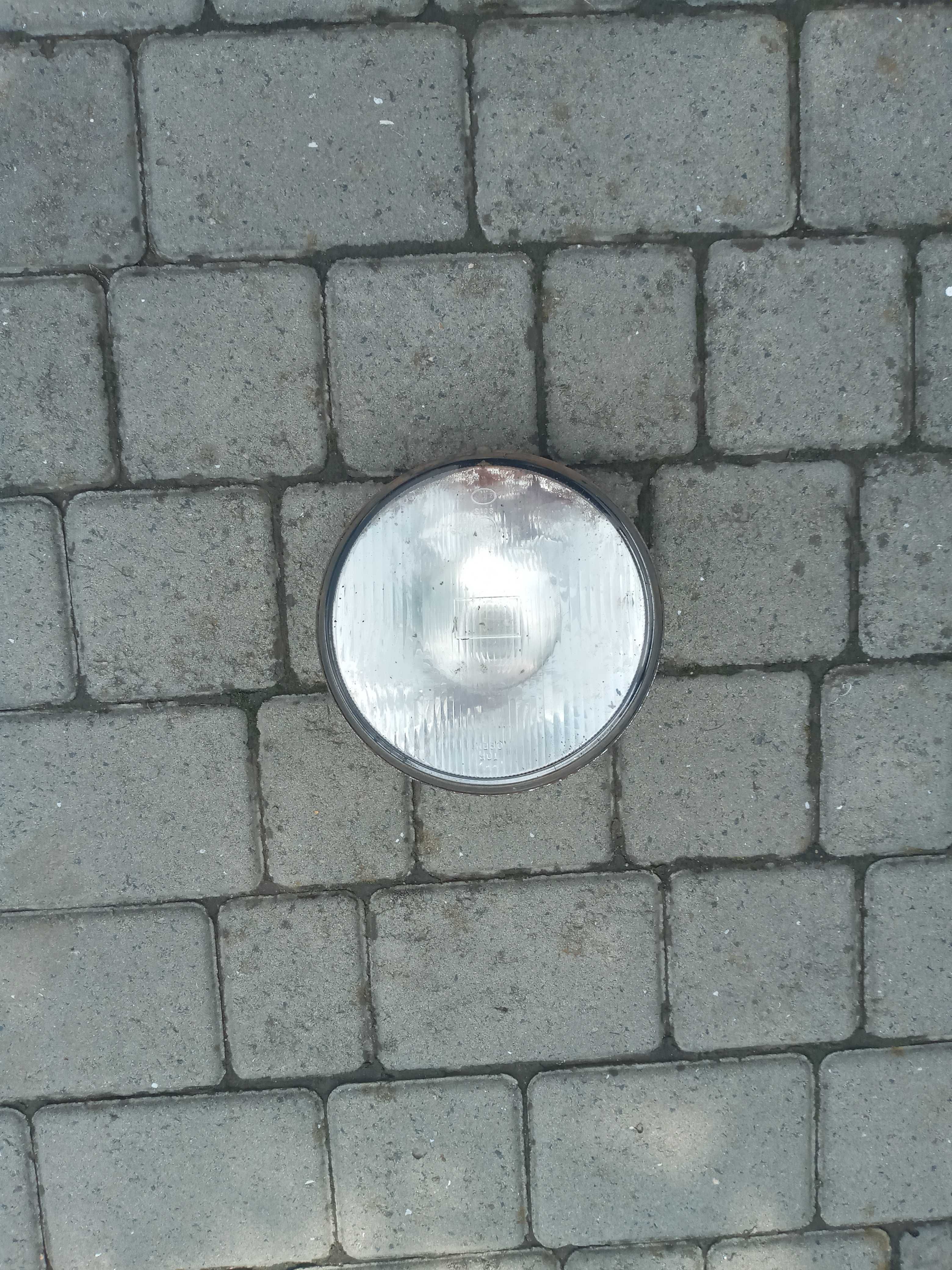 Продам галогенку дополнительную фару