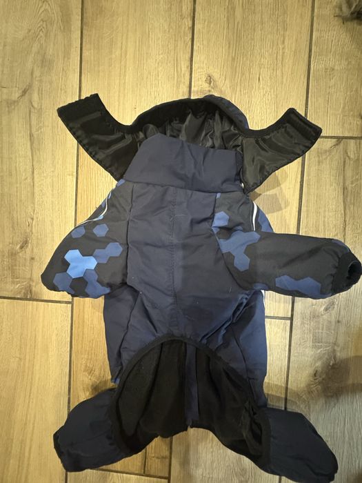 Куртка зимова ,комбінезон на собаку.