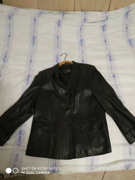 Продам пиджак кожаный женский