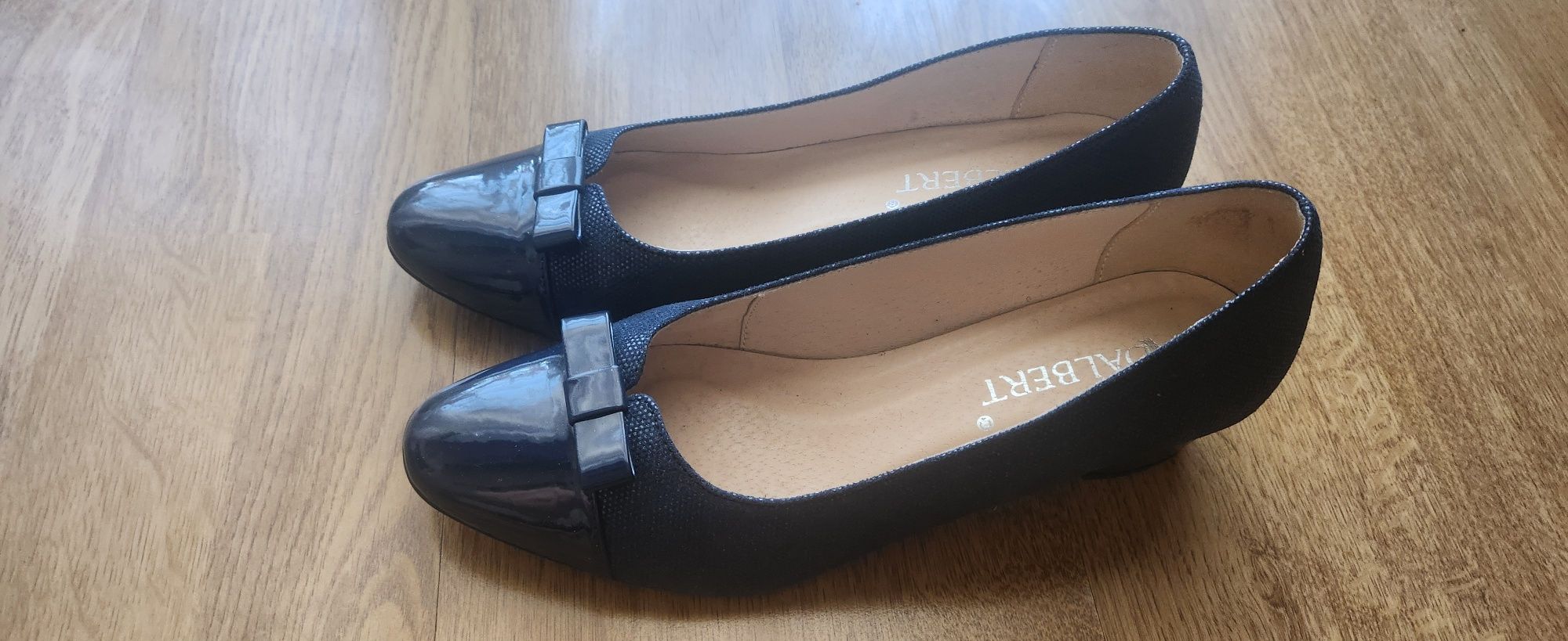 Buty czółenka ADALBERT skórzane 39