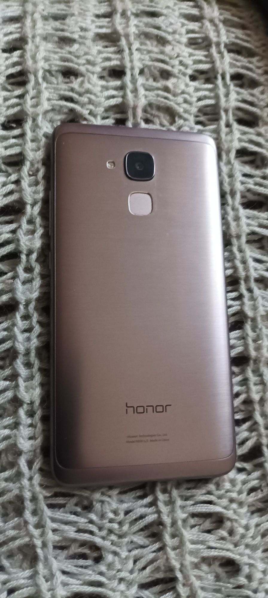 Sprzedam smartwon Honor 7.