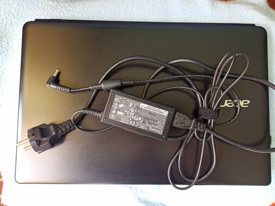 Ноутбук ACER Aspire E1-570G