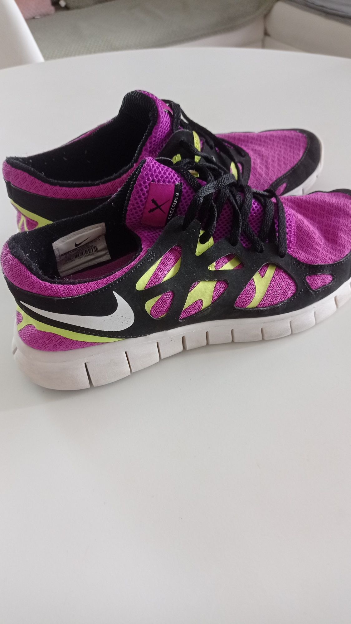 Oryginalne buty sportowe f. Nike Dres Run 2 r. 40