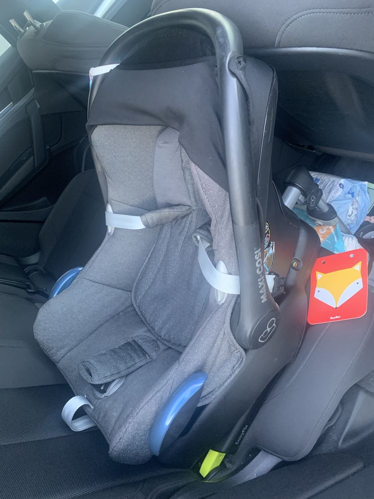 Maxi-Cosi CabrioFix + baza EasyFix ISOFIX + lusterko BeSafe + adaptery
