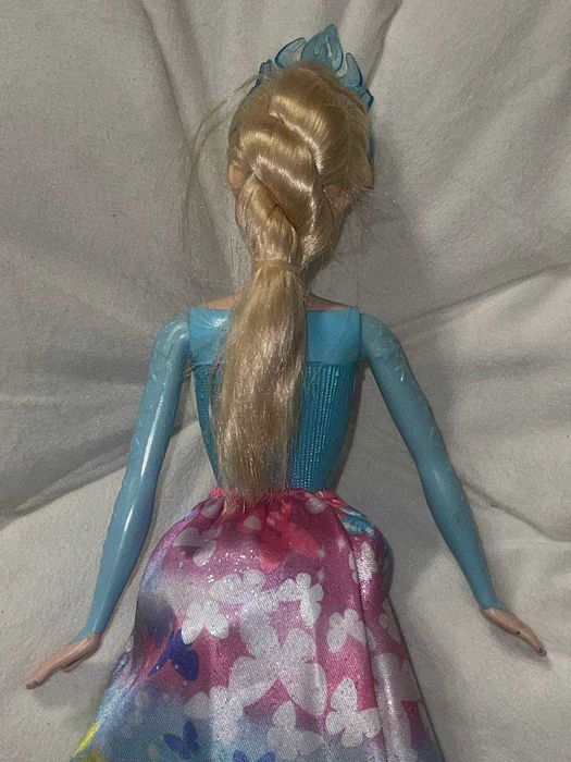 Лялька Ельза Mattel Disney. 2012. Індонезія.