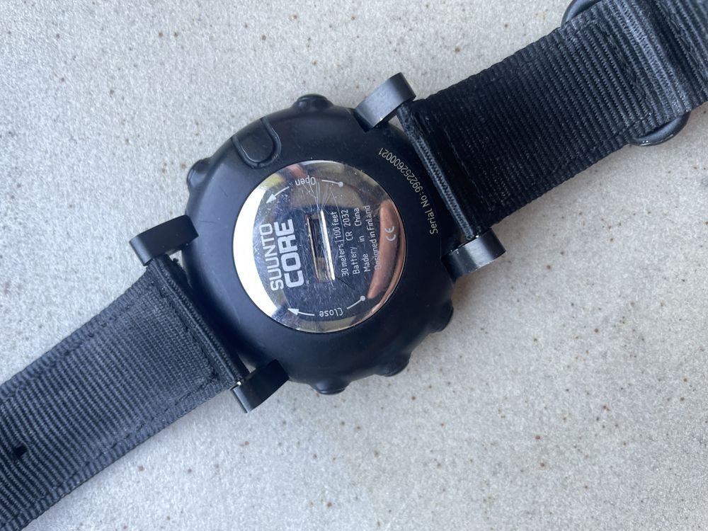 Тактичний годинник suunto core regular black
