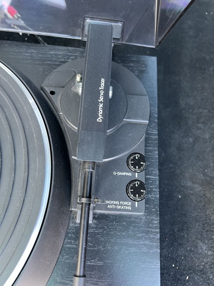 Gramofon Denon DP 37F