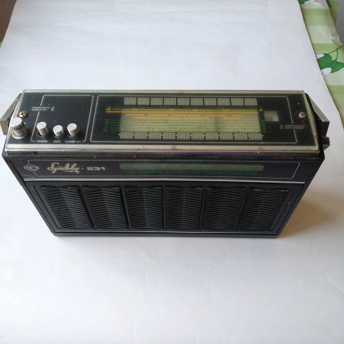 Радиоприемник СССР "Spidola-231", с рабочим блоком питания